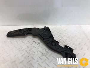 Gebruikte Bumpersteun links-achter Audi E-tron Sportback (GEA) 55 Prijs € 29,99 Margeregeling aangeboden door Van Gils Automotive