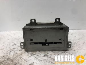 Gebruikte Radio Opel Astra J Sports Tourer (PD8/PE8/PF8) 1.4 16V ecoFLEX Prijs € 400,00 Margeregeling aangeboden door Van Gils Automotive