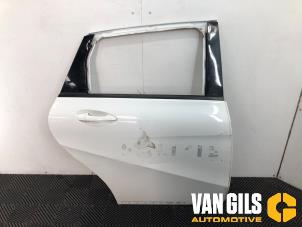 Gebruikte Portier 4Deurs rechts-achter Mercedes B (W246) 2.2 B-220 CDI BlueEFFICIENCY,d 16V Prijs € 400,00 Margeregeling aangeboden door Van Gils Automotive