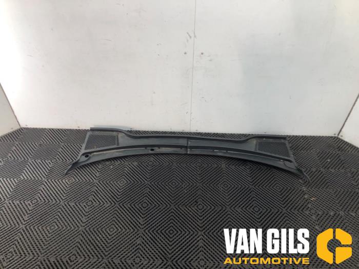 Gebruikte Paravan Seat Arona (KJX) 1.0 TSI 12V Prijs € 49,95 Margeregeling aangeboden door Van Gils Automotive