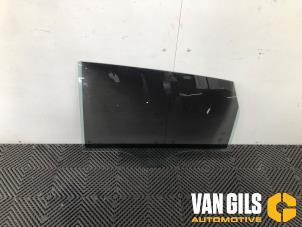 Gebruikte Deurruit 4Deurs links-achter Mercedes B (W246) 2.2 B-220 CDI BlueEFFICIENCY,d 16V Prijs € 45,00 Margeregeling aangeboden door Van Gils Automotive