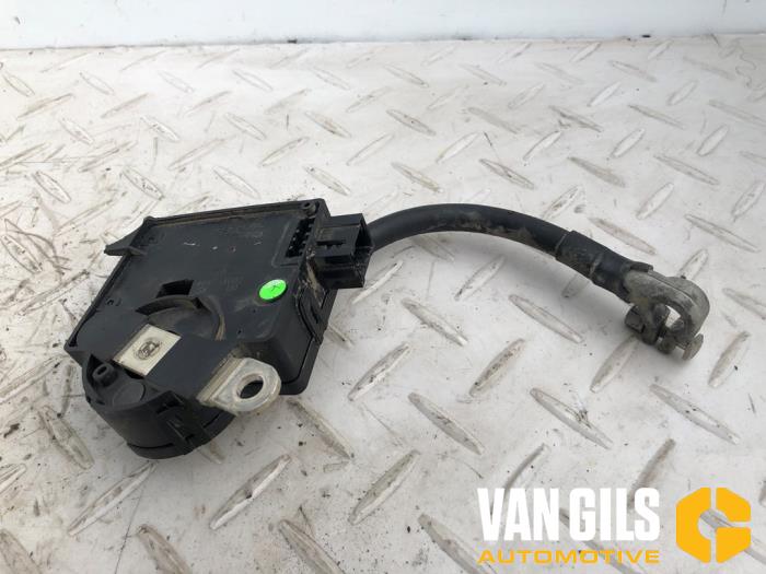 Gebruikte Accu controle module Audi A8 (D3) 6.0 W12 48V Quattro Prijs € 75,00 Margeregeling aangeboden door Van Gils Automotive