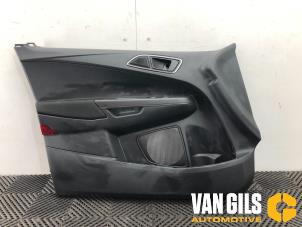 Gebruikte Deurbekleding 4Deurs links-voor Ford B-Max (JK8) 1.0 EcoBoost 12V 120 Prijs op aanvraag aangeboden door Van Gils Automotive