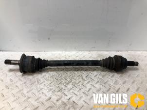 Gebruikte Aandrijfas links-achter BMW 5 serie (F10) 530i 24V TwinPower Turbo Prijs € 75,00 Margeregeling aangeboden door Van Gils Automotive