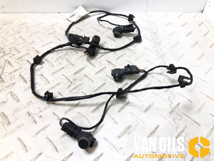 Gebruikte PDC Sensor Ford B-Max (JK8) 1.0 EcoBoost 12V 120 Prijs op aanvraag aangeboden door Van Gils Automotive