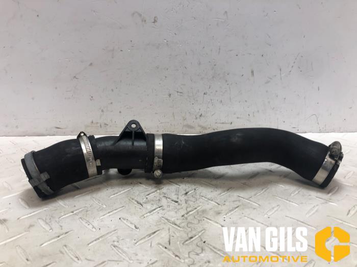 Gebruikte Intercooler Buis Ford B-Max (JK8) 1.0 EcoBoost 12V 120 Prijs op aanvraag aangeboden door Van Gils Automotive