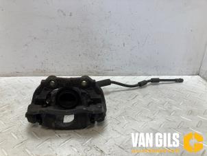 Gebruikte Remklauw (Tang) rechts-voor Peugeot 307 (3A/C/D) 1.6 16V Prijs op aanvraag aangeboden door Van Gils Automotive