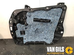 Gebruikte Ruitmechaniek 4Deurs rechts-voor BMW X5 (G05) xDrive 45 e iPerformance 3.0 24V Prijs € 240,79 Inclusief btw aangeboden door Van Gils Automotive