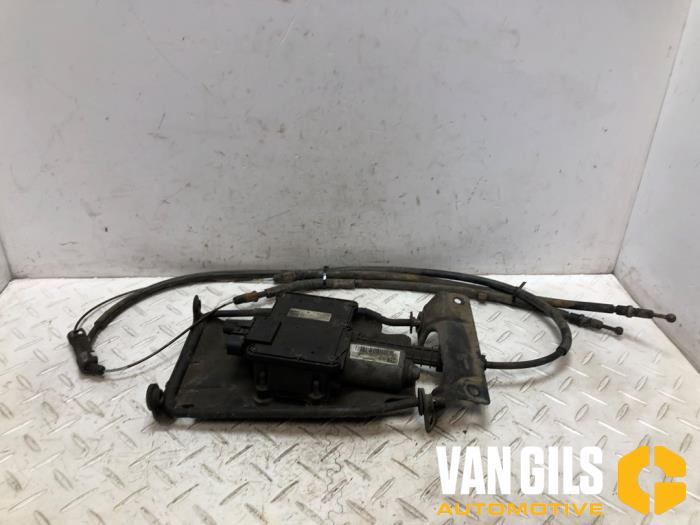 Gebruikte Handrem motor Opel Meriva (B) 1.4 Turbo 16V ecoFLEX Prijs € 250,00 Margeregeling aangeboden door Van Gils Automotive