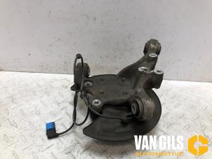 Gebruikte Fusee rechts-achter Mercedes B (W246) 2.1 B-220 CDI BlueEFFICIENCY, B-220d 16V Prijs € 99,99 Margeregeling aangeboden door Van Gils Automotive