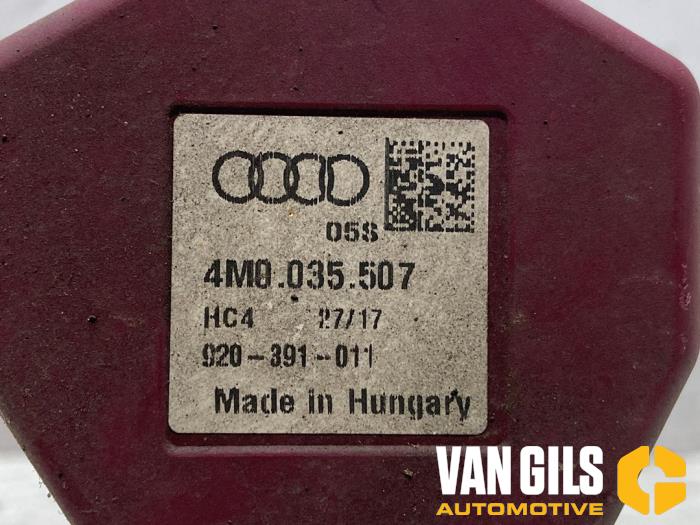 Telefoon Module van een Audi S5 (F53/F5P) 3.0 TFSI V6 24V 2017