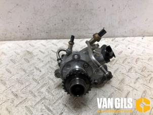 Gebruikte Hogedrukpomp Mercedes B (W247) 2.0 B-200d Prijs € 249,99 Margeregeling aangeboden door Van Gils Automotive