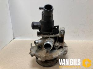 Gebruikte Waterpomp Mercedes B (W246) Prijs € 136,00 Margeregeling aangeboden door Van Gils Automotive