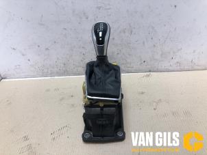 Gebruikte Selectiehendel automaat Volvo V40 (MV) 1.6 D2 Prijs € 150,00 Margeregeling aangeboden door Van Gils Automotive