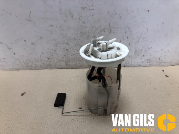 Gebruikte Tank element Pomp Volvo V40 (MV) 1.6 D2 Prijs € 55,00 Margeregeling aangeboden door Van Gils Automotive