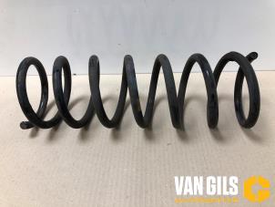 Gebruikte Schroefveer achter Volvo V40 (MV) 1.6 D2 Prijs € 30,00 Margeregeling aangeboden door Van Gils Automotive