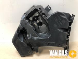 Gebruikte Bumpersteun rechts-achter Volvo V40 (MV) 1.6 D2 Prijs € 30,00 Margeregeling aangeboden door Van Gils Automotive