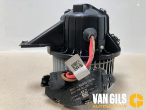 Gebruikte Kachel Ventilatiemotor Mercedes Vito (447.6) 2.2 119 CDI 16V BlueTEC Prijs € 79,99 Margeregeling aangeboden door Van Gils Automotive