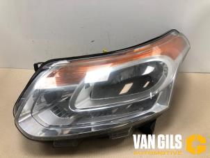 Gebruikte Koplamp rechts Citroen C3 Picasso (SH) 1.6 16V VTI 120 Prijs op aanvraag aangeboden door Van Gils Automotive