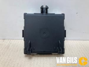 Gebruikte Module Centrale Deurvergrendeling Mercedes C (W205) C-300 2.0 EQ Boost Turbo 16V Prijs € 34,99 Margeregeling aangeboden door Van Gils Automotive