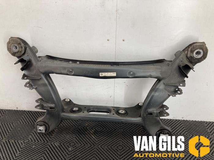 Gebruikte Subframe Mercedes C (W205) C-300 2.0 EQ Boost Turbo 16V Prijs op aanvraag aangeboden door Van Gils Automotive