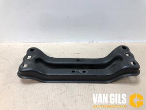 Gebruikte Versnellingsbak Steun Mercedes C (W205) C-300 2.0 EQ Boost Turbo 16V Prijs op aanvraag aangeboden door Van Gils Automotive