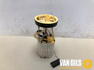 Gebruikte Tank element Pomp Volkswagen Caddy IV 2.0 TDI 102 Prijs € 125,00 Margeregeling aangeboden door Van Gils Automotive