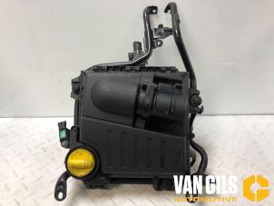 Gebruikte Luchtfilterhuis Nissan Primastar 2.0 dCi 90 Prijs € 60,00 Margeregeling aangeboden door Van Gils Automotive