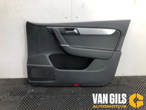 Gebruikte Deurbekleding 4Deurs rechts-voor Volkswagen Passat Variant (365) 1.4 TSI 16V Prijs € 75,00 Margeregeling aangeboden door Van Gils Automotive