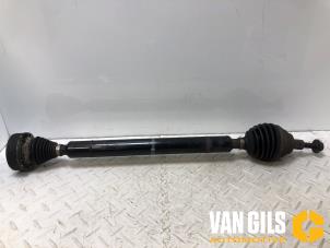 Gebruikte Steekas rechts-voor Volkswagen Passat Variant (365) 1.4 TSI 16V Prijs € 60,00 Margeregeling aangeboden door Van Gils Automotive