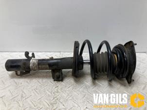 Gebruikte Mac Phersonpoot links-voor Austin Mini Open (R52) 1.6 16V Cooper S Prijs op aanvraag aangeboden door Van Gils Automotive