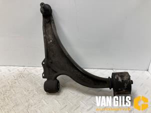 Gebruikte Triangel rechts-voor Opel Astra J Sports Tourer (PD8/PE8/PF8) 1.4 16V ecoFLEX Prijs op aanvraag aangeboden door Van Gils Automotive