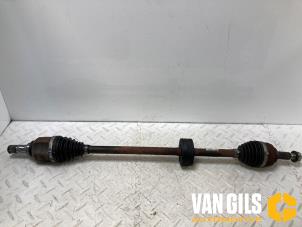 Gebruikte Cardanas rechts-voor (VWA) Dacia Logan MCV II/Sandero Wagon (7S) 0.9 TCE 12V Prijs op aanvraag aangeboden door Van Gils Automotive