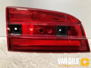 Gebruikte Achterlicht links Jaguar XF Sportbrake 2.2 D S 16V Prijs € 75,00 Margeregeling aangeboden door Van Gils Automotive