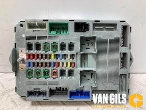 Gebruikte Zekeringkast Jaguar XF Sportbrake 2.2 D S 16V Prijs € 500,00 Margeregeling aangeboden door Van Gils Automotive