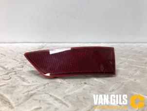 Gebruikte Bumper reflector links-achter Volkswagen Touran (5T1) Prijs € 9,99 Margeregeling aangeboden door Van Gils Automotive