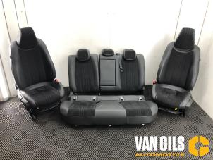 Gebruikte Interieur Bekledingsset Peugeot 308 (L3/L8/LB/LH/LP) 1.2 12V e-THP PureTech 130 Prijs € 599,00 Margeregeling aangeboden door Van Gils Automotive