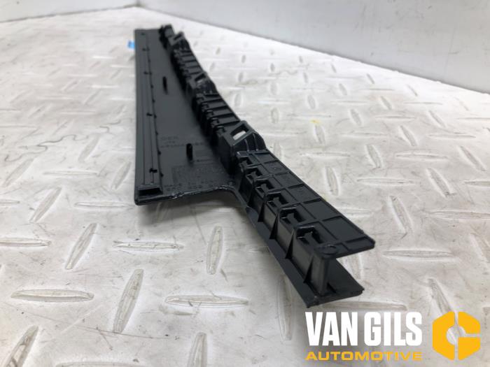 Portierlijst van een Seat Ibiza V (KJB) 1.0 TSI 12V