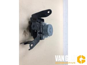 Gebruikte ABS Pomp Peugeot 108 1.0 12V Prijs € 45,00 Margeregeling aangeboden door Van Gils Automotive