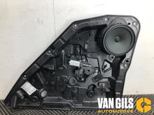 Gebruikte Ruitmechaniek 4Deurs rechts-achter Mercedes B (W246) 2.2 B-220 CDI BlueEFFICIENCY,d 16V Prijs € 45,00 Margeregeling aangeboden door Van Gils Automotive