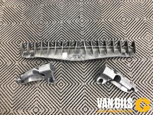 Gebruikte Bumperframe achter Peugeot 308 (L3/L8/LB/LH/LP) 1.2 12V e-THP PureTech 130 Prijs op aanvraag aangeboden door Van Gils Automotive