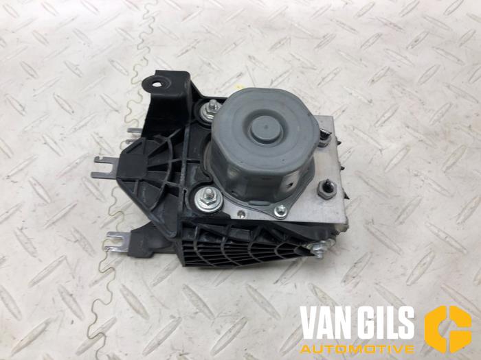 Gebruikte ABS Pomp Mercedes B (W246/W242) 2.2 B-220 CDI BlueEFFICIENCY,d 16V Prijs € 79,99 Margeregeling aangeboden door Van Gils Automotive