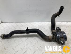 Gebruikte Waterpomp Toyota Land Cruiser (J15) 2.8 D-4D 16V Prijs € 89,99 Margeregeling aangeboden door Van Gils Automotive
