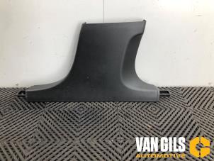 Gebruikte B-stijl rechts Volvo S60 III (ZS) 2.0 T4 16V Prijs op aanvraag aangeboden door Van Gils Automotive