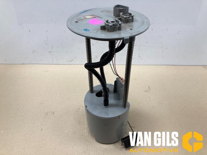 Gebruikte Tank element Pomp Toyota Land Cruiser (J15) 2.8 D-4D 16V Prijs op aanvraag aangeboden door Van Gils Automotive