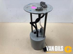 Gebruikte Tank element Pomp Toyota Land Cruiser (J15) 2.8 D-4D 16V Prijs op aanvraag aangeboden door Van Gils Automotive