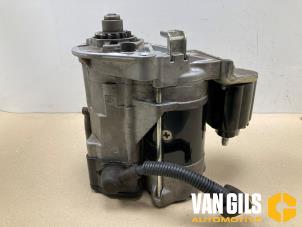 Gebruikte Startmotor Toyota Land Cruiser (J15) 2.8 D-4D 16V Prijs € 225,00 Margeregeling aangeboden door Van Gils Automotive