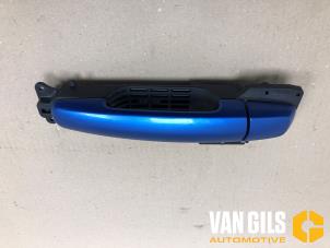 Gebruikte Portiergreep 4Deurs rechts-voor Suzuki Swift (ZA/ZC/ZD1/2/3/9) 1.3 VVT 16V Prijs € 30,00 Margeregeling aangeboden door Van Gils Automotive