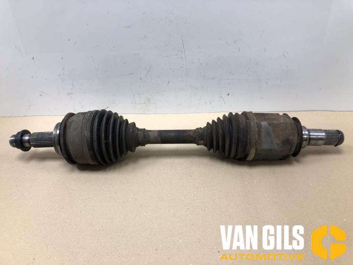 Gebruikte Steekas links-voor Toyota Land Cruiser (J15) 2.8 D-4D 16V Prijs op aanvraag aangeboden door Van Gils Automotive