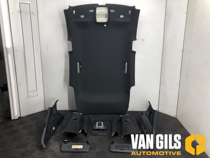 Gebruikte Hemelbekleding Mercedes CLA Shooting Brake (118.6) 1.5 CLA-180d Prijs € 499,99 Margeregeling aangeboden door Van Gils Automotive
